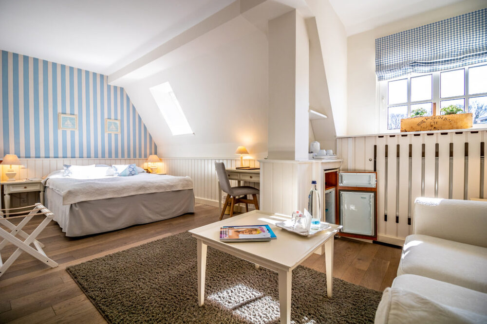 Dobbeltrom for n person og enkeltlugar 